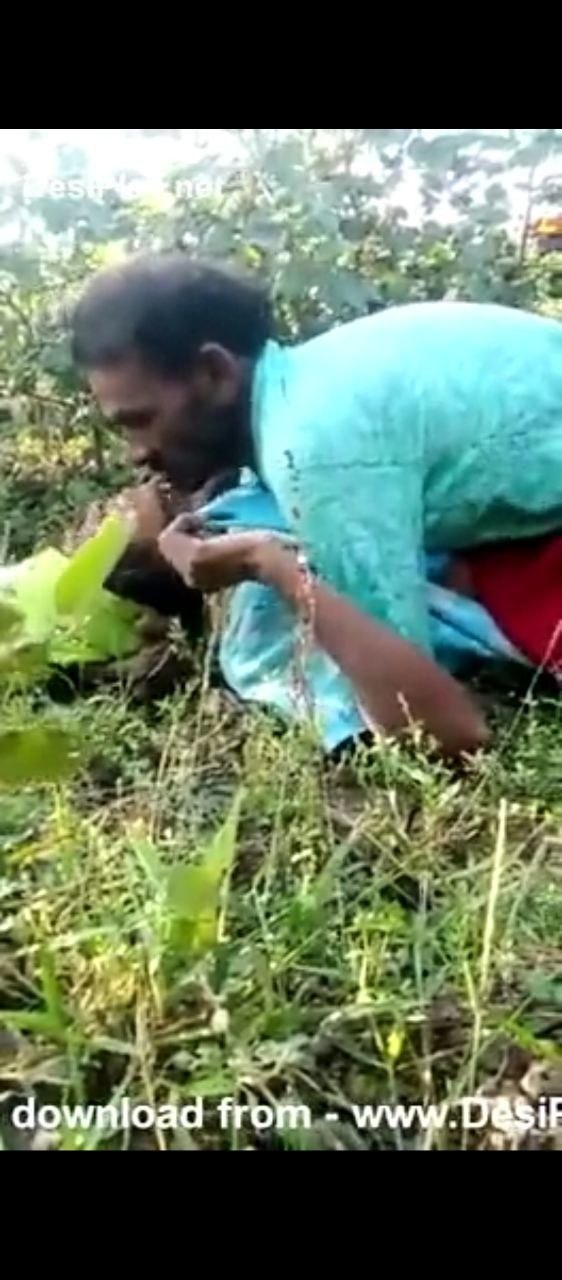 বাড়ির পাশের মেয়েকে জঙ্গলে নিয়ে সেই রকম ঠ** দিল 😍